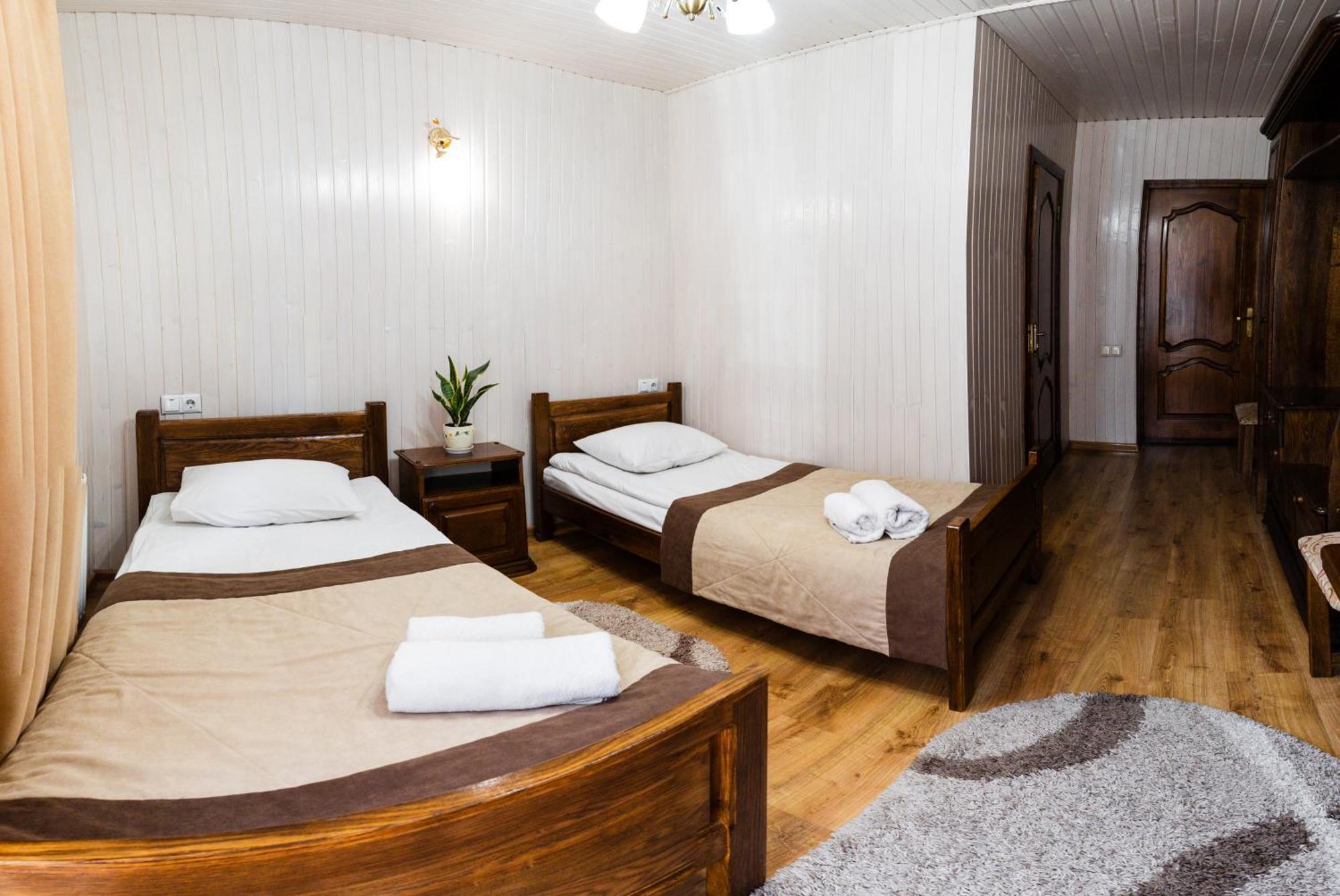 Villa Anet Palyanytsya Buitenkant foto