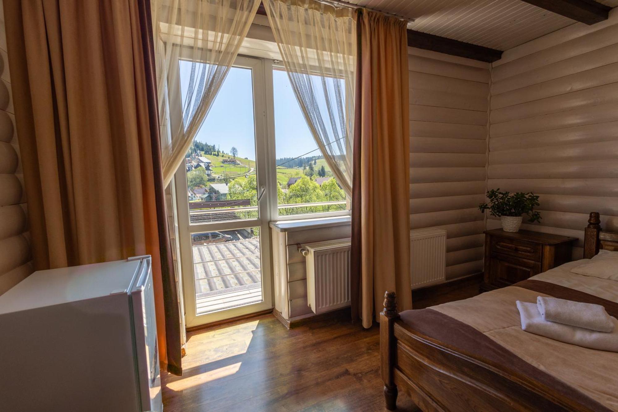 Villa Anet Palyanytsya Buitenkant foto