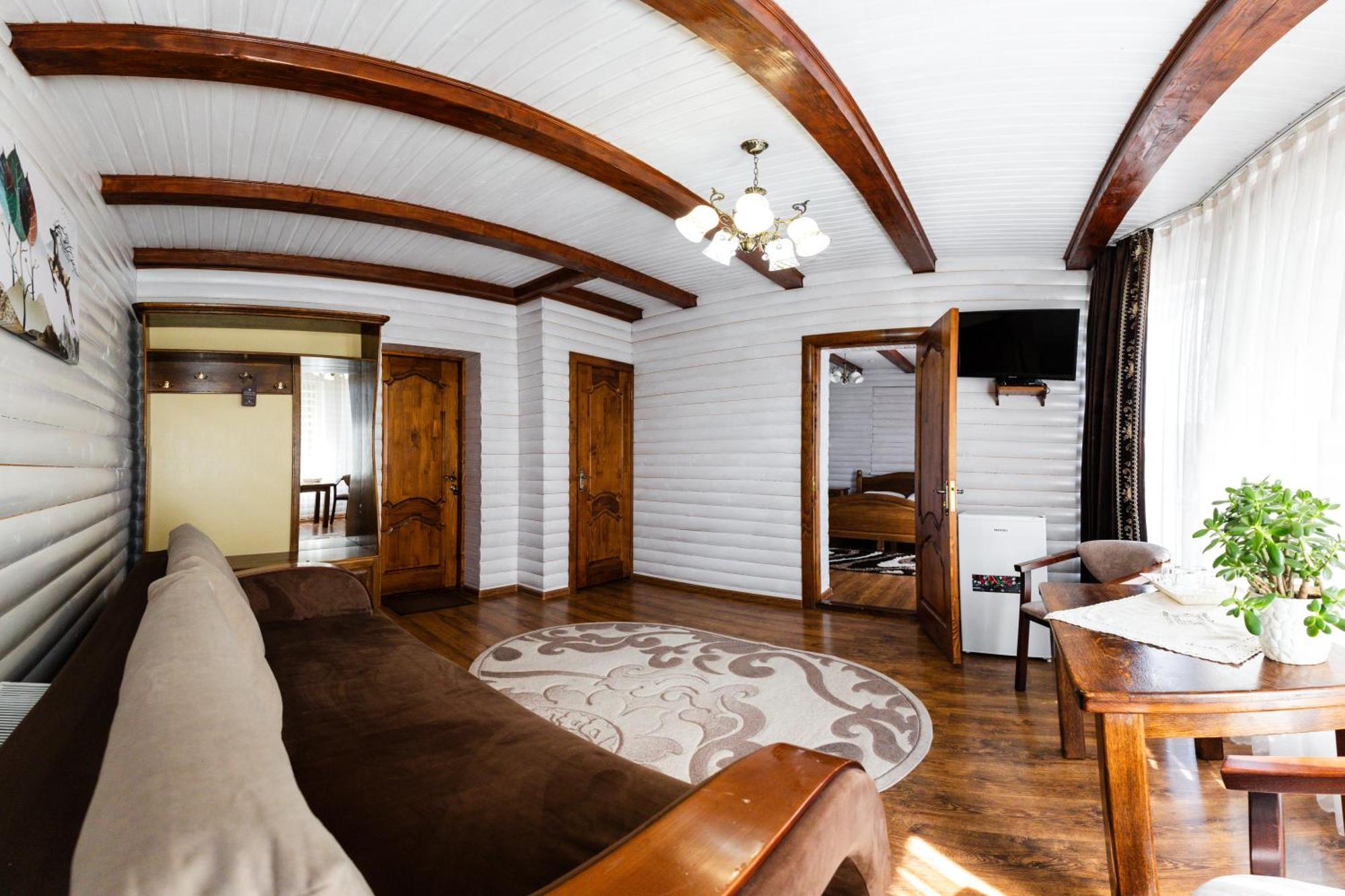 Villa Anet Palyanytsya Buitenkant foto