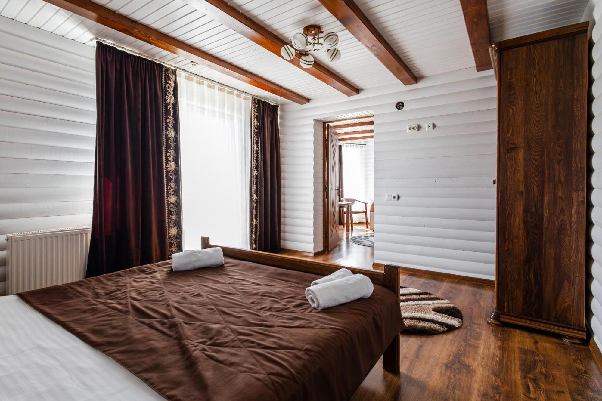Villa Anet Palyanytsya Buitenkant foto