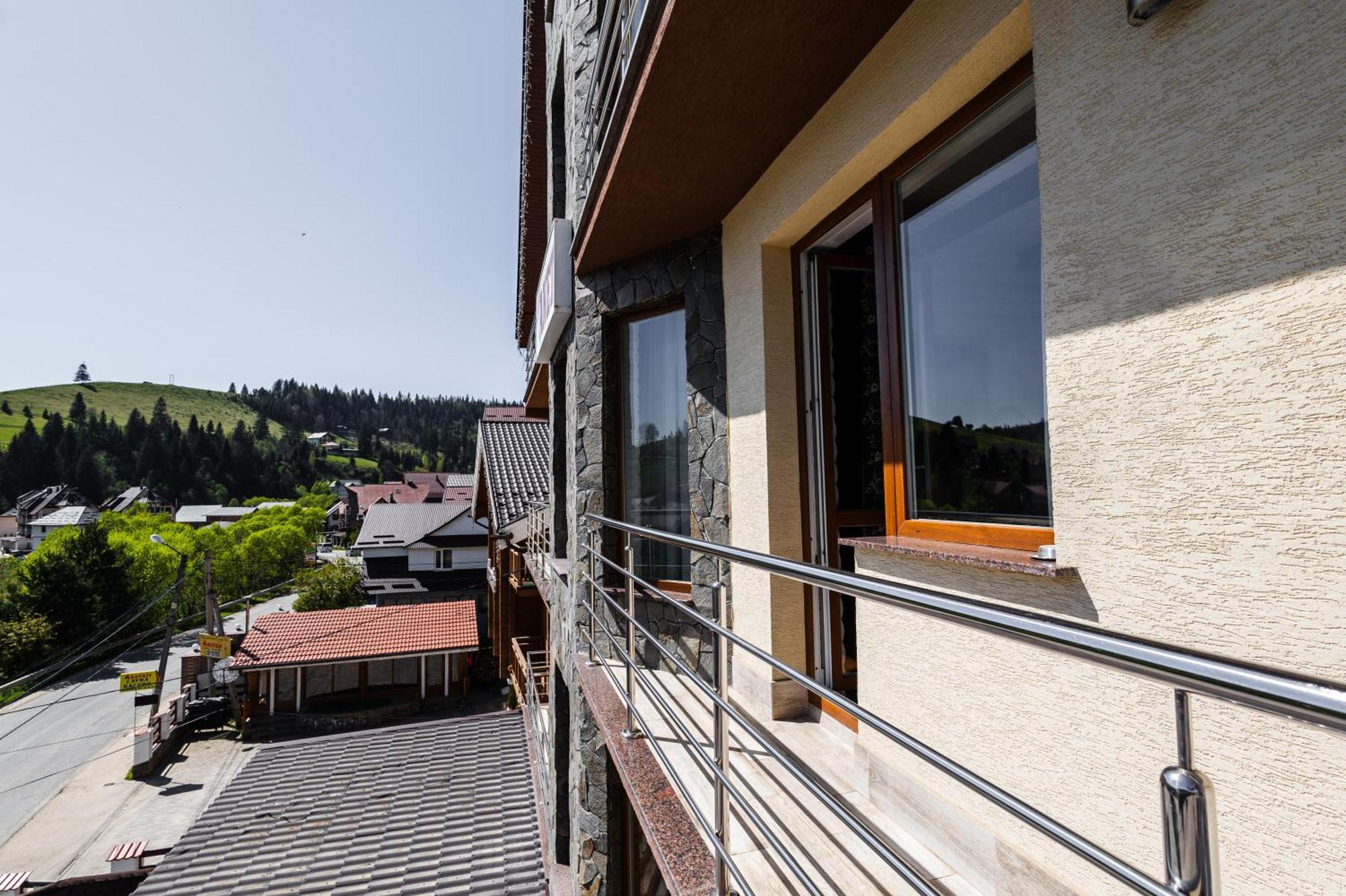 Villa Anet Palyanytsya Buitenkant foto