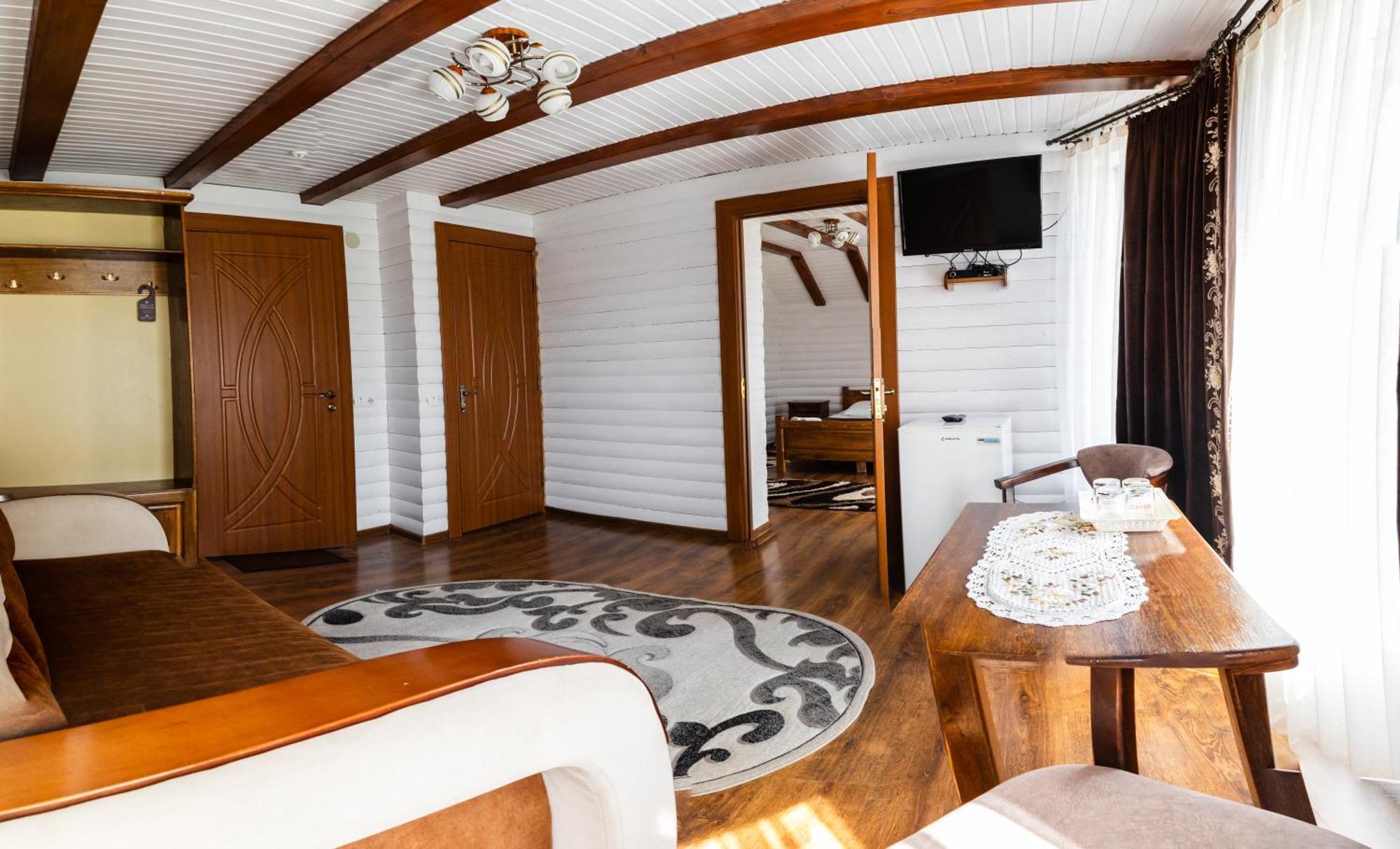 Villa Anet Palyanytsya Buitenkant foto